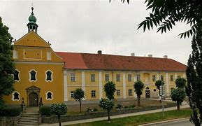 Školáci z Miličína vyrazili do votického kláštera a kina 1